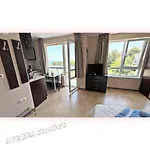 公寓 Avrora Studio's 比亚拉