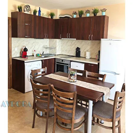 Avrora Studio's 比亚拉