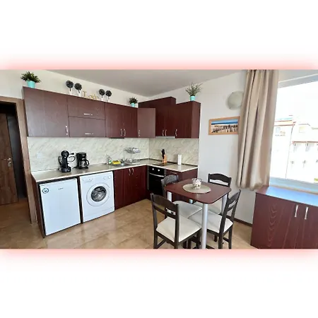 Avrora Studio's Apartment *
