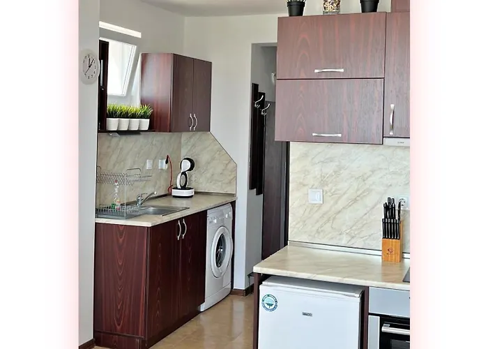 Avrora Studio's Apartament Beala