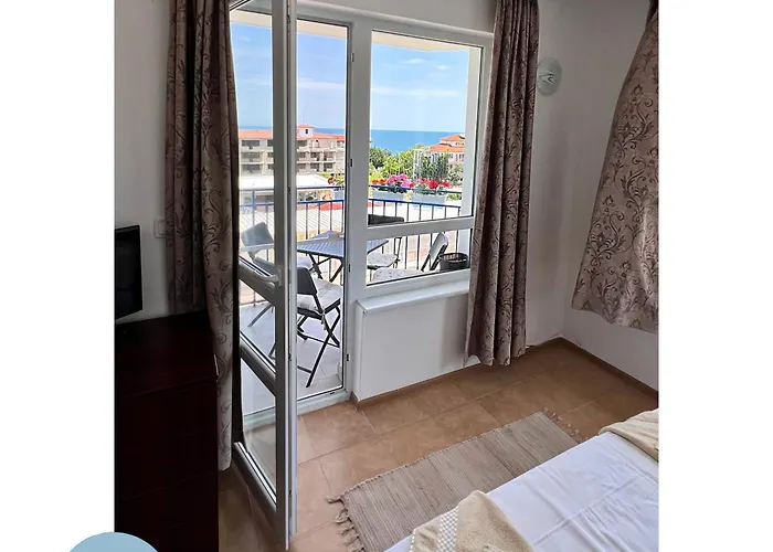 Avrora Studio's Apartament Beala